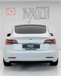 تسلا موديل 3